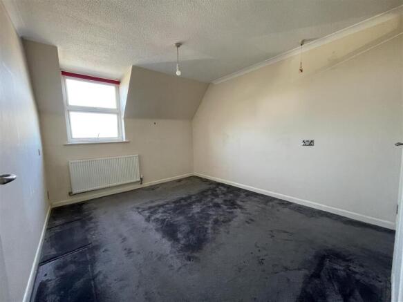 Hewlett Road, Cheltenham photo 5