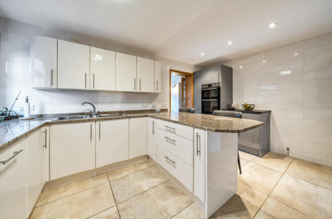 1405181-1-6979f2f...