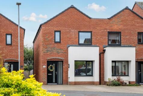 Fellows Drive, Burton-On-Trent, DE14