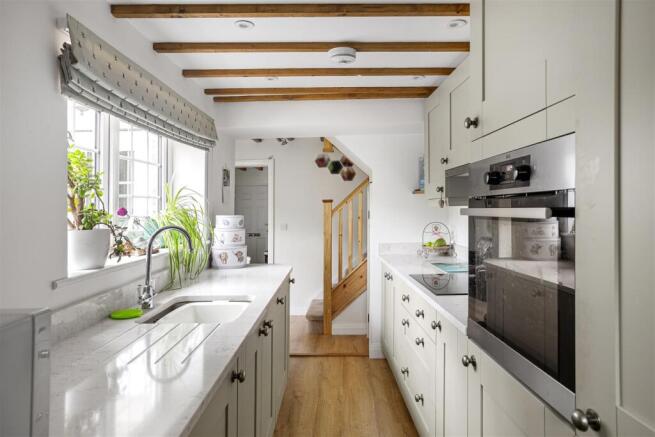 2 bed Terraced for sale Image 8