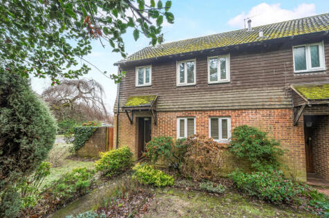 Bankside, Woking, Surrey, GU21