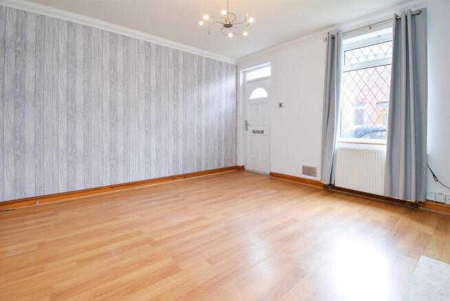 3 bed Terraced to rent Image 4