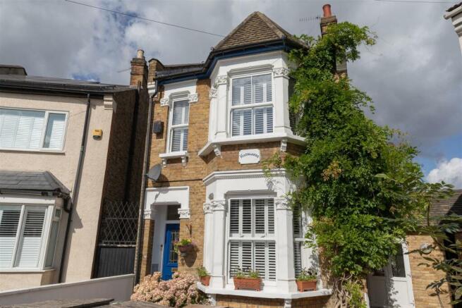 Roland Road E17