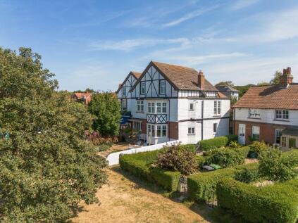 Impressive Six Bedroom Period Home in West Runton