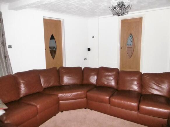 Lounge/ Family Room