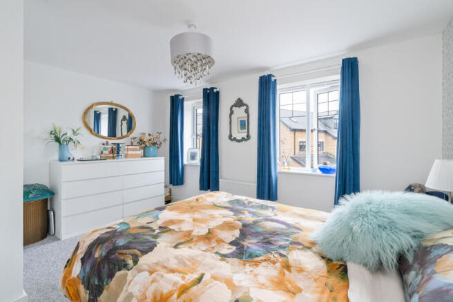 3 bed Semi-Detached for sale Image 9