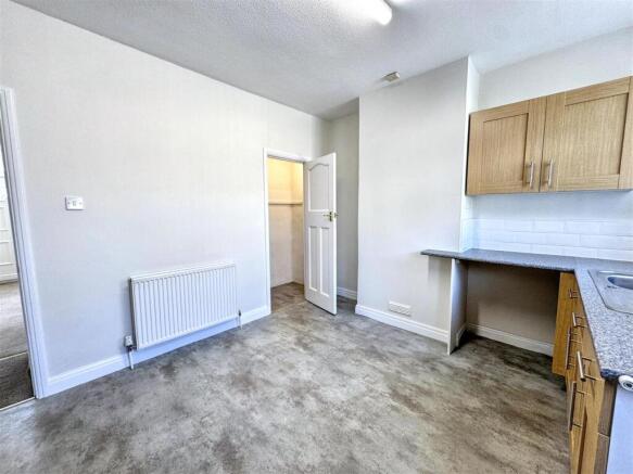 2 bed Terraced for sale Image 4