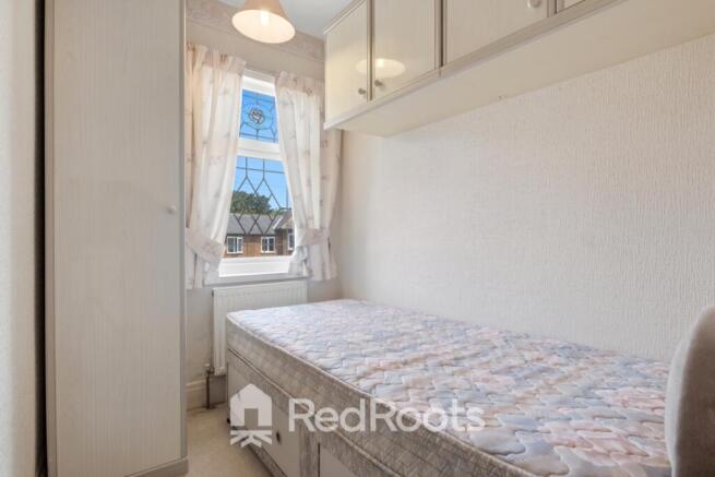 3 bed Semi-Detached for sale Image 8