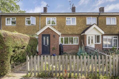 Scott Close, Emmer Green, Reading