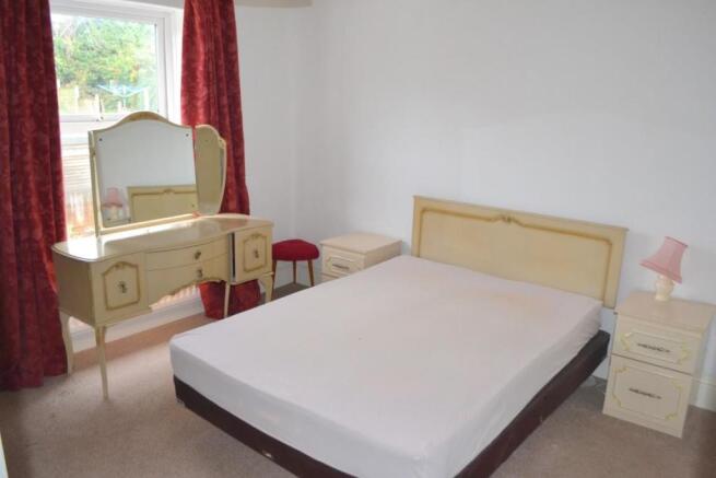 bed1 (Medium).JPG