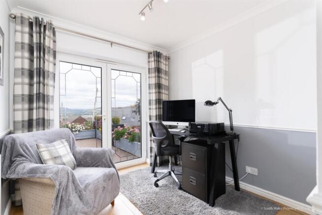 14 Corbett Crescent, Caerphilly-SWPP-WEB-26.jpg