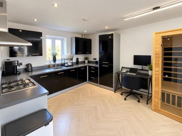 Open Plan Lounge/Kitchen