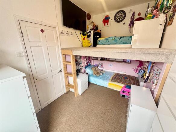 2 bed Terraced for sale Image 7