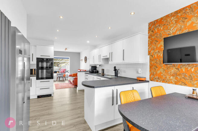 Kitchen & Dining Room