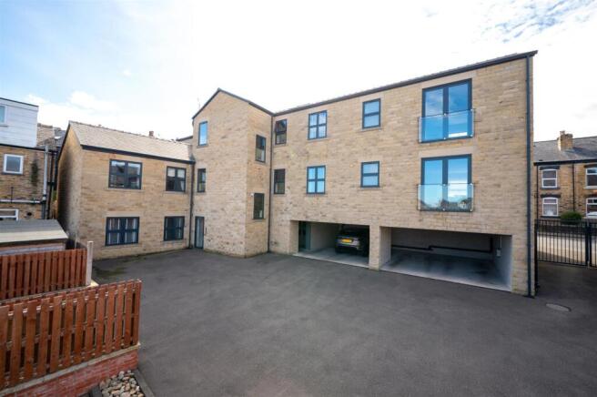 1 bed Apartment for sale Image 9