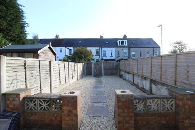 1 bed House Share to rent Image 7