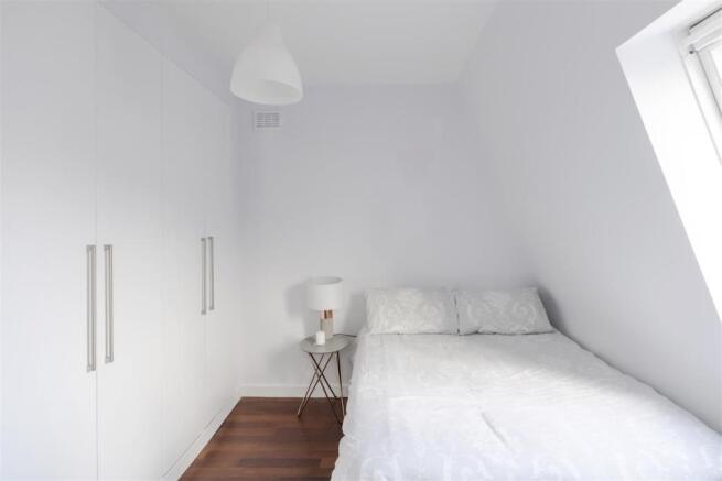Bedroom_1.jpg