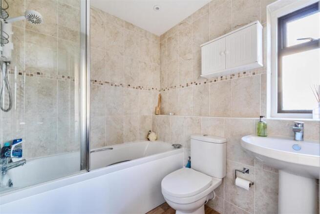 En Suite Bathroom