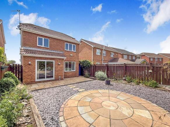 3 bed Detached for sale Image 9