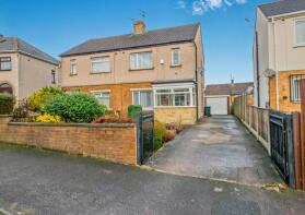 11, Knowles Avenue, Bradford BD4 9AJ