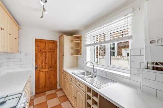 2 bed Terraced for sale Image 5