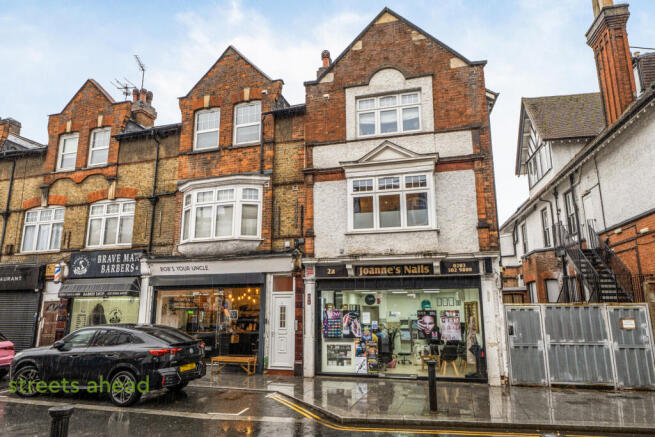 1-bed flat on Selsdon Road, South Croydon, CR2, £210,000
