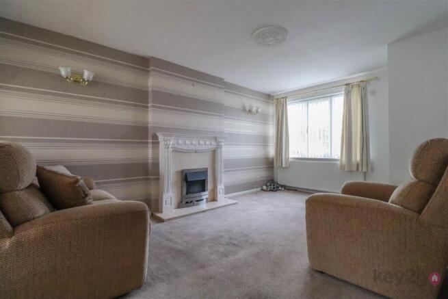 3 bed Detached for sale Image 4