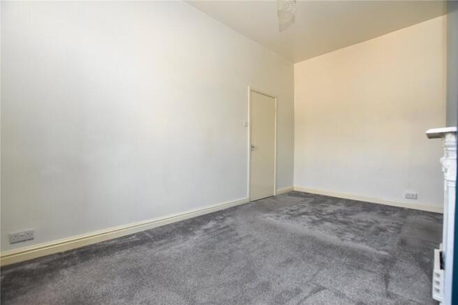 2 bed Terraced for sale Image 7