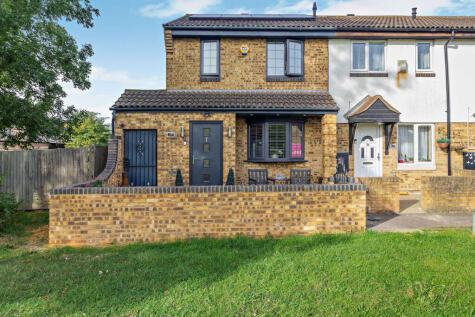 Fielding Avenue, Tilbury, RM18