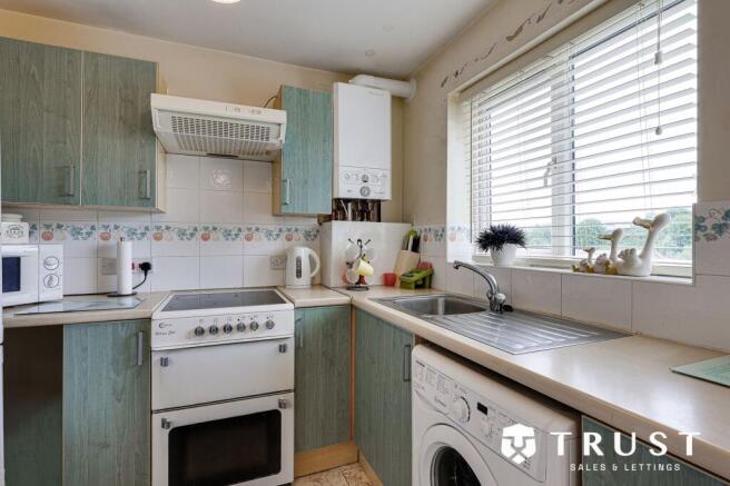 2 bed Terraced for sale Image 8
