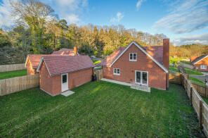 2, Comice Cottage, Wormley Lane, Hambledon, Godalming GU8 5TS