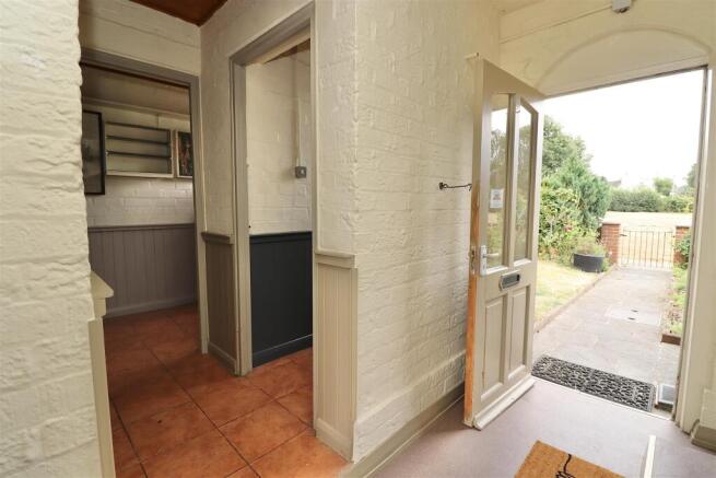 3 bed Semi-Detached for sale Image 7