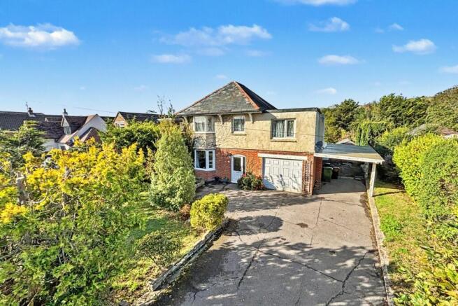 4-bed detached on Preston, £575,000