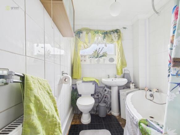 cam01332g0pr0623still011