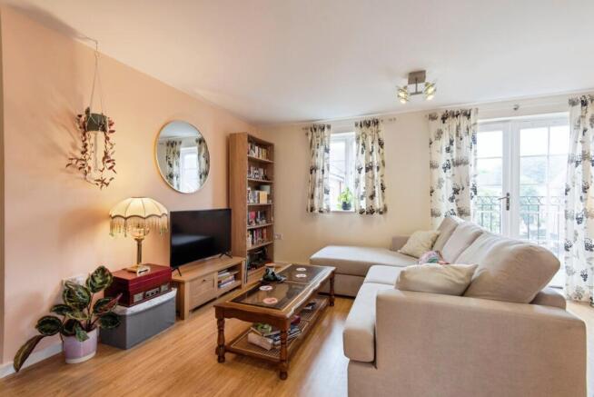 Lounge/Kitchen
