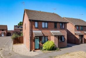 22, Holly Farm Close, Luton LU1 4ET