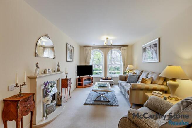 8688060-interior03-800.jpg