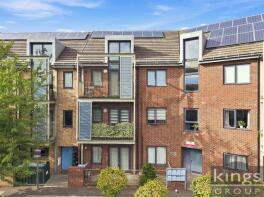 Flat 3, 22 Lanark Court, Dairy Close, Enfield EN3 6PS