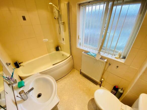 PickardBathroom.jpg