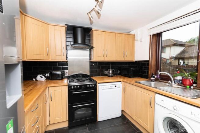17 Sandeman Court-011.jpg
