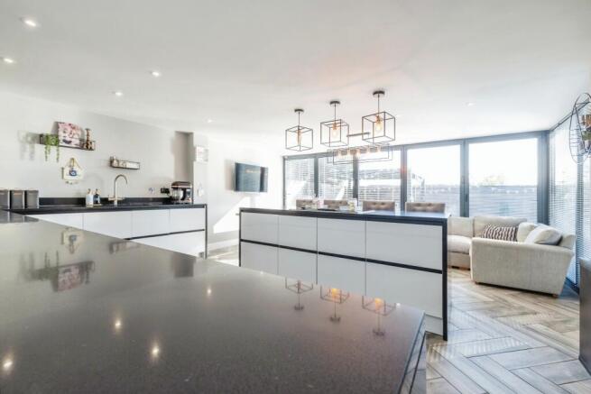 Kitchen diner