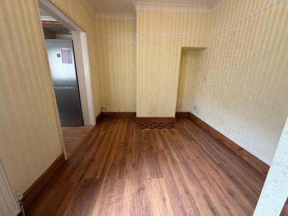 3 bed Semi-Detached for sale Image 8
