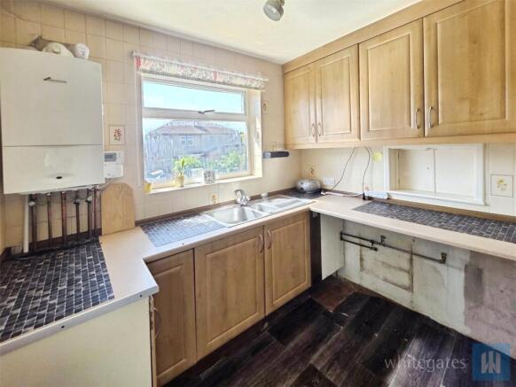 3 bed Semi-Detached to rent Image 6