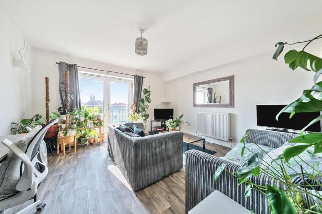 Living Room/ Dining Room