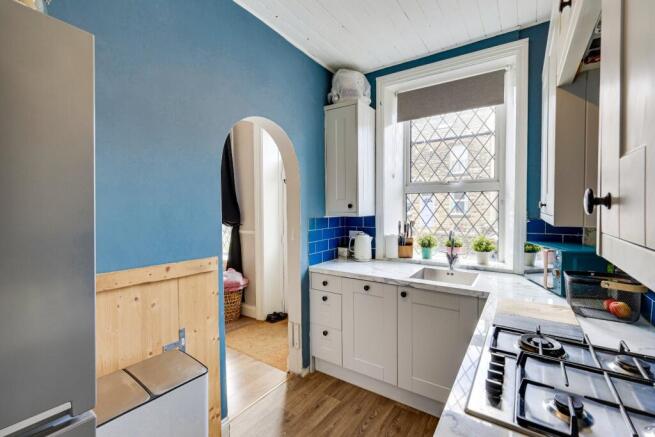 2 bed Terraced for sale Image 5