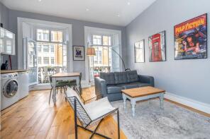 Flat 1 First Floor, 271, Eversholt Street, London NW1 1BA