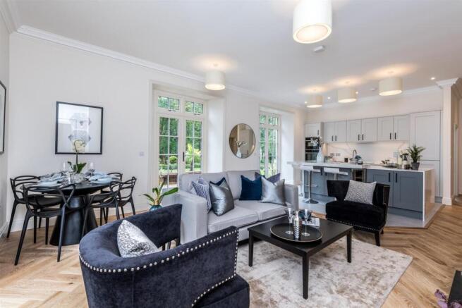 Lounge/Kitchen