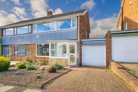 Aisgill Drive, Chapel House
