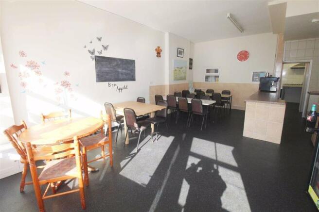 Cafe/Seating Area