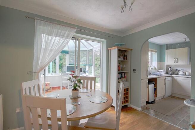 Dining/Kitchen